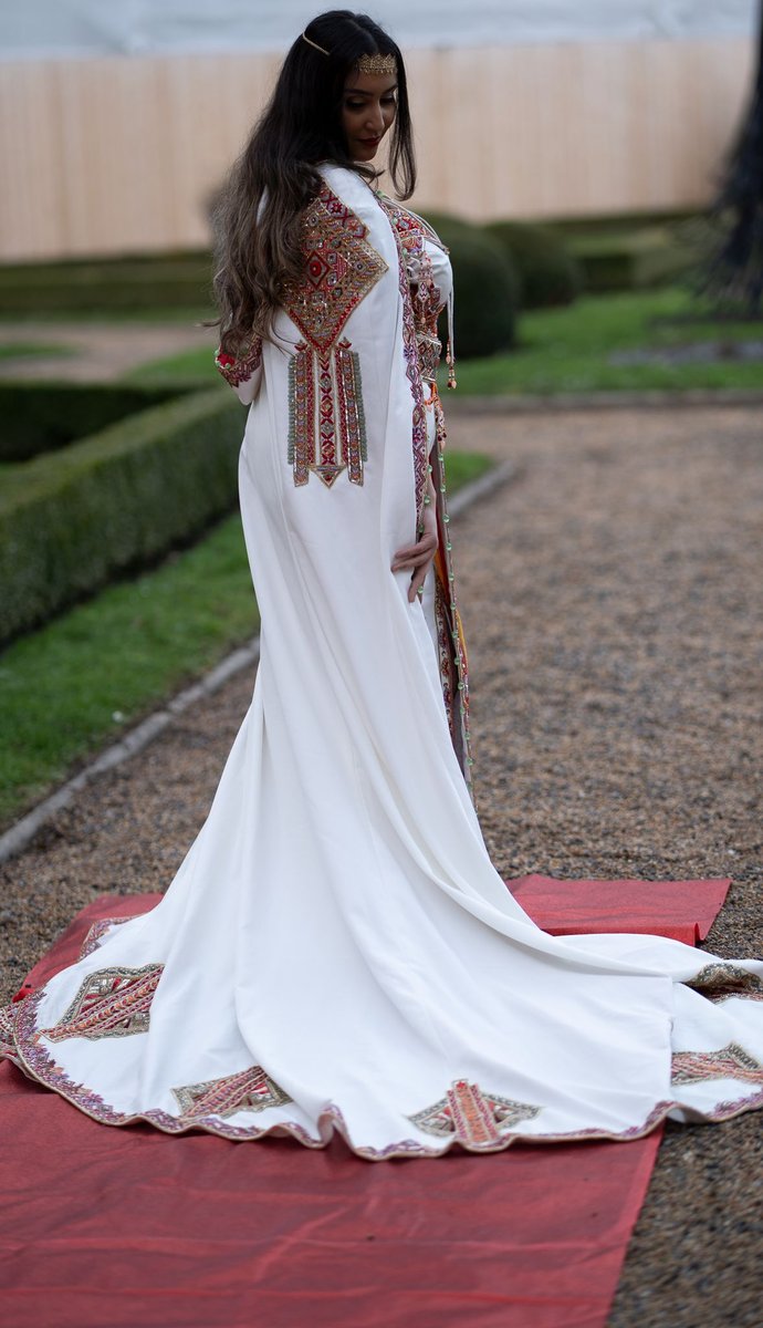 Robe traditionnelle blanche